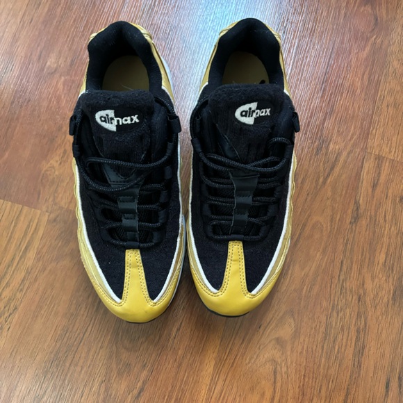 New air max 95🖤💛 - Picture 3 of 5